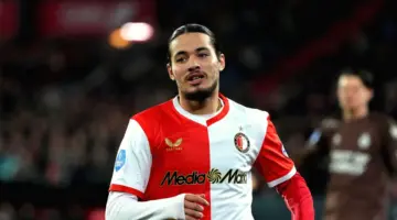 التشكيلة المتوقعة لفريق فينورد: فان بيرسي يحسم قراره بشأن هاج موسى